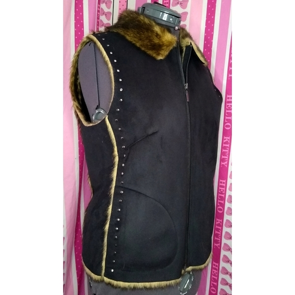 Silk & Sable Mix Brown Color Faux Fur Vest Studded - Picture 3 of 5
